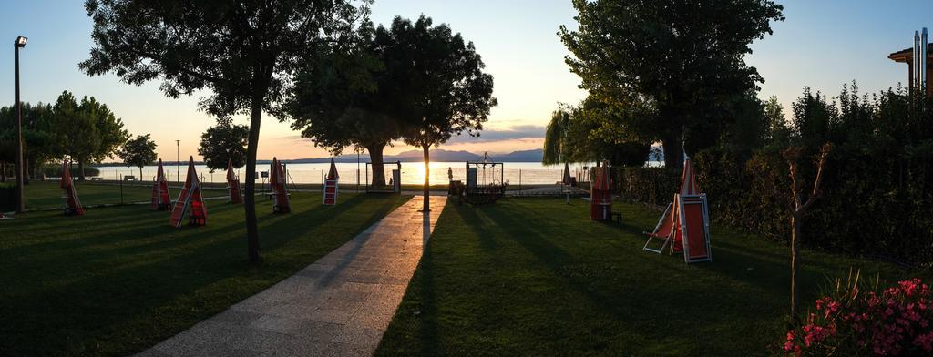 Baia Holiday Gasparina Castelnuovo del Garda Εξωτερικό φωτογραφία